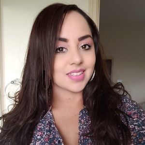 Meet your Posher, Alejandra